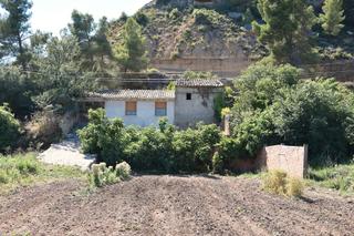 Finca rústica a N/a. Finca rústica con maset en la fresneda