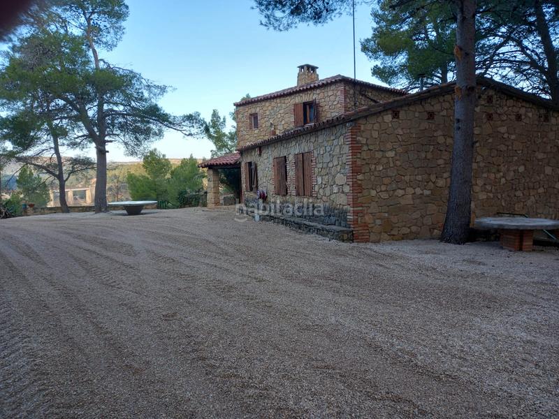 Foto 5612f673-e661-400d-b796-59ea02d830fa. Rural plot in Torre del Compte