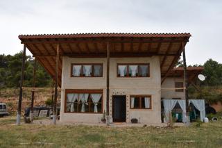 Finca rústica a Valderrobres. Casa sostenible en la montaña