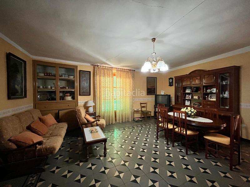 Foto 77842080-c658-4313-92f9-11c388d2ff69. Casa con camino parcheggio in Valderrobres