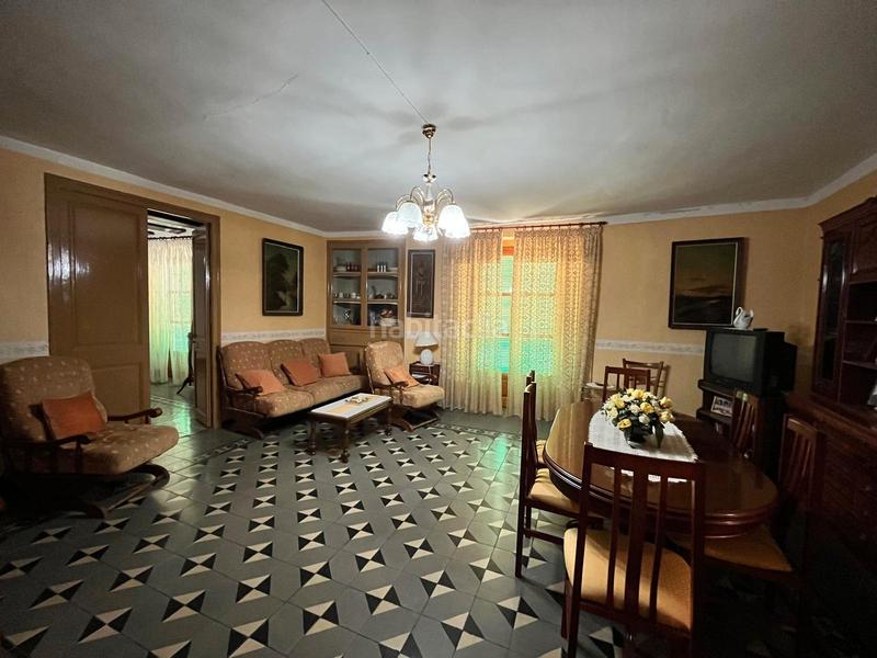 Foto 8806f6f6-06cd-4cf8-86bd-c341a7ef8c9e. Casa con camino parcheggio in Valderrobres