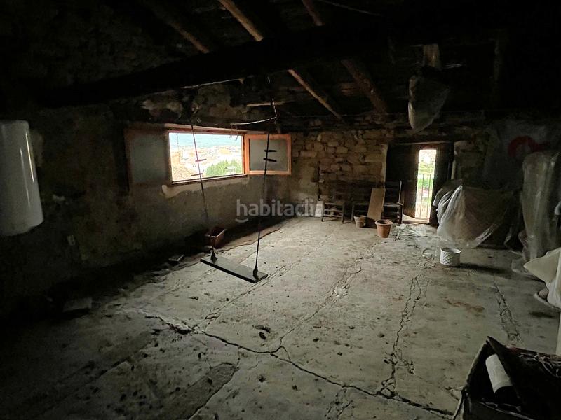 Foto bf70195f-a94d-42db-89d5-6cb098c1d02a. Casa con camino parcheggio in Valderrobres