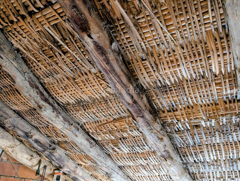 Foto a6b586f6-19ae-4ae3-8884-76bd55af2377. Casa con camino parcheggio in Ráfales