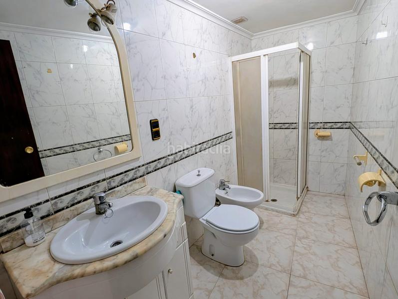 Foto cf5df782-09ab-4572-bf91-4ad0867f7a54. Casa con camino parcheggio in Ráfales