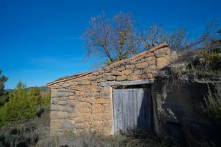 Finca rústica en Valderrobres. Finca rústica con maset