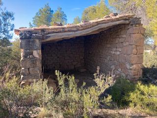 Landgut in Calaceite. Finca rústica con maset en calaceite