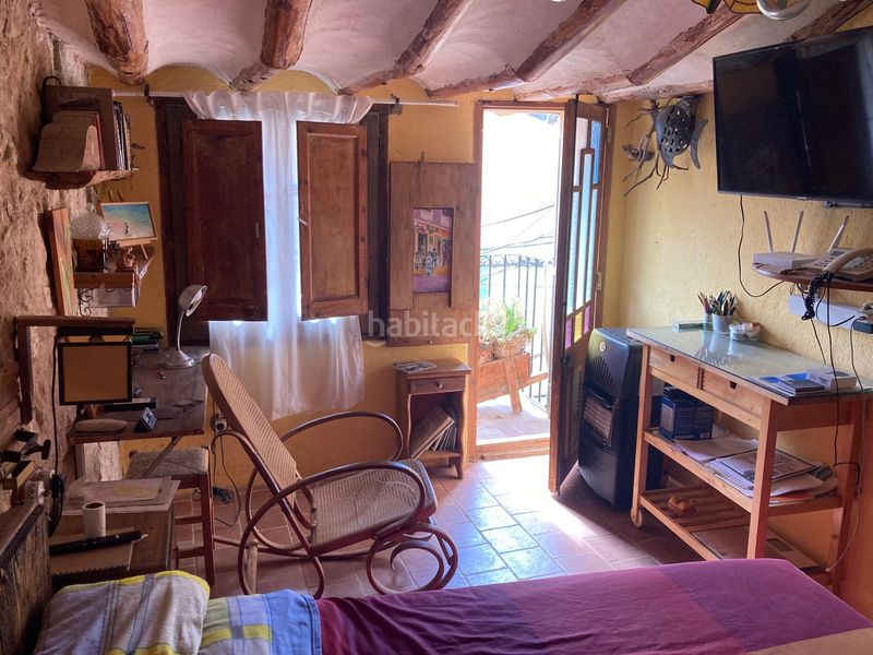 Foto 836df07d-2ac2-4ae7-8a50-5e60bd887f7d. Casa amb xemeneia a Portellada (La)
