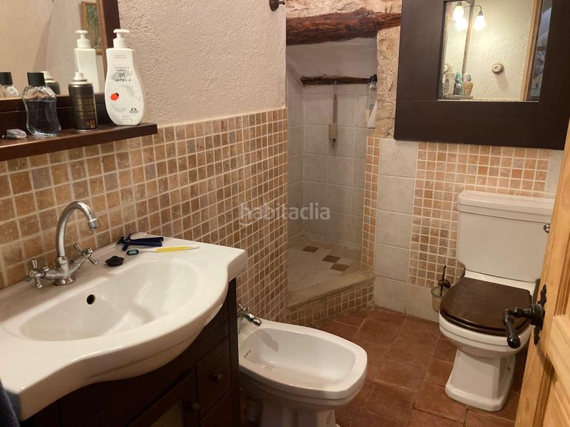 Foto d5995c4d-d46b-42f7-81e2-483bef4711b0. Casa amb xemeneia a Portellada (La)