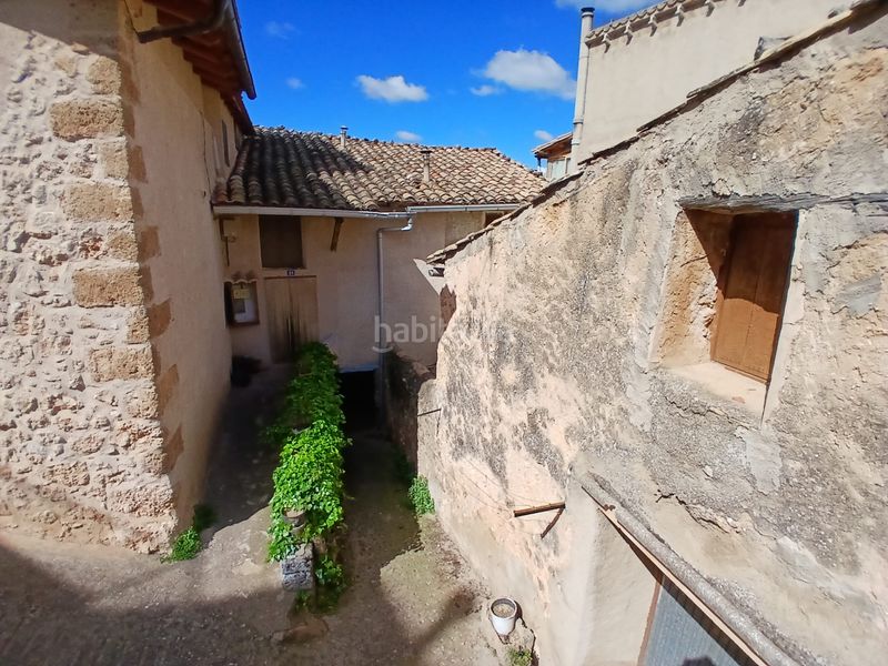 Foto 9be984e4-234d-4275-826c-077a25af4744. Casa amb xemeneia a Beceite