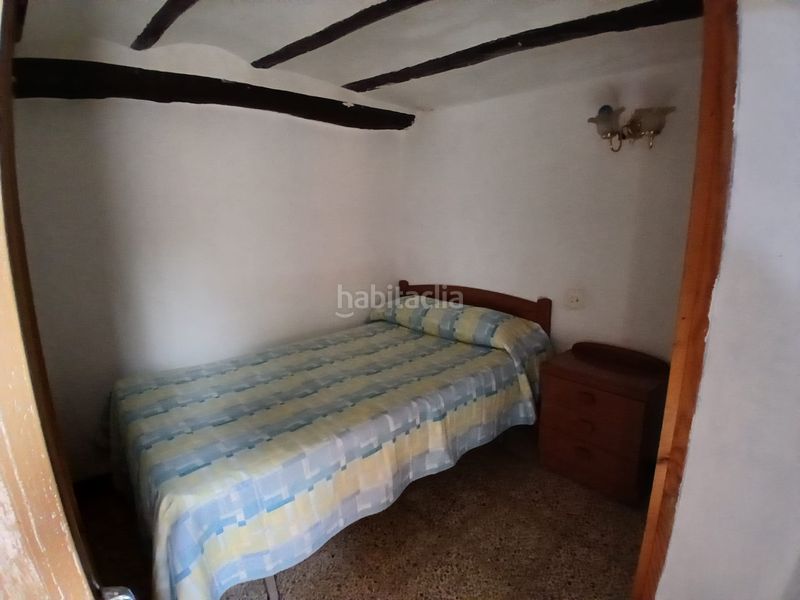 Foto a96d0dbb-7322-4221-95e4-f915310bc19c. Casa amb xemeneia a Beceite