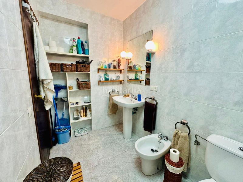 Foto 1efdd86b-d684-4114-8c81-f727ce99c4ba. Casa amb xemeneia aparcament a Fresneda (La)