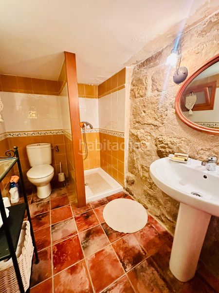 Foto bb08e301-a97f-457a-b704-a372cb1b4c7a. Casa amb xemeneia aparcament a Fresneda (La)