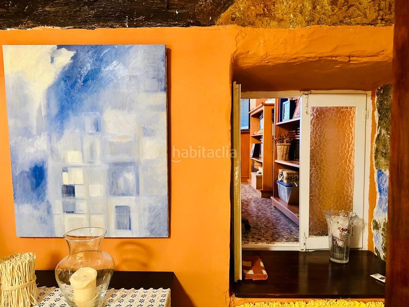 Foto c14c5ec9-9b59-4357-9307-352255c6f652. Casa amb xemeneia aparcament a Fresneda (La)