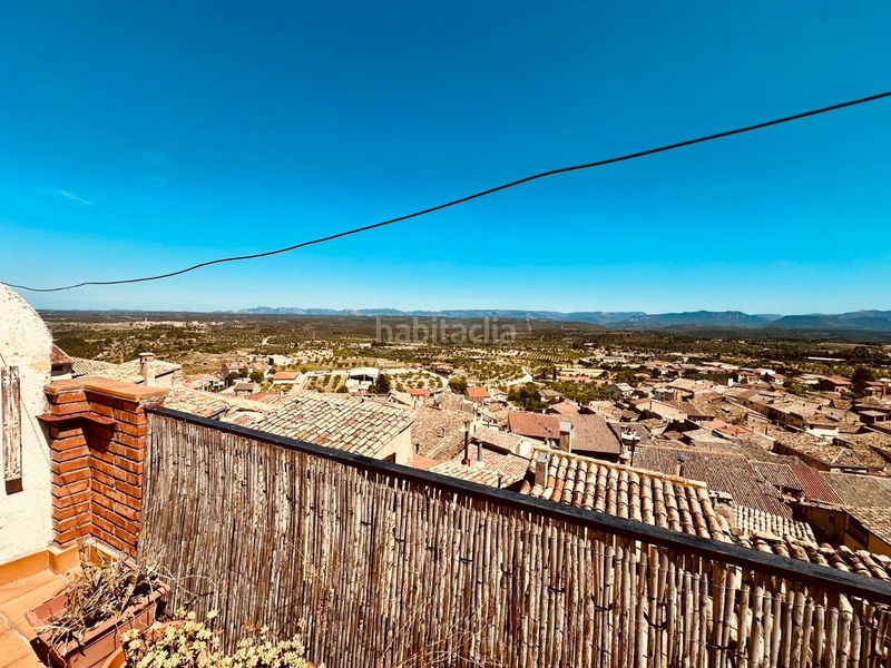 Foto e7c3b556-dcaa-4e18-9c3a-744703104eba. Casa amb xemeneia aparcament a Fresneda (La)
