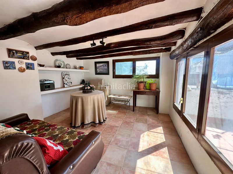 Foto c98b126b-fdaa-4bd4-b8dd-ceb6b9f3d8f0. Casa amb calefacció a Calaceite