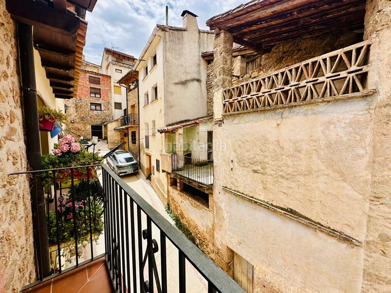 Foto a66a2714-5f39-4d0c-b620-071739c3333f. Casa amb xemeneia a Beceite