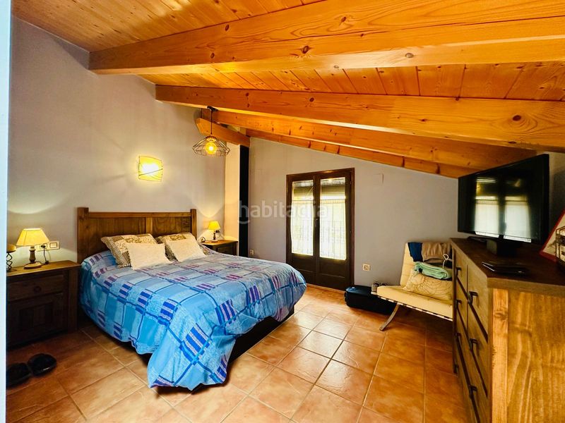 Foto c1df1b73-1c3a-4520-a407-5c53fe35a364. Casa amb xemeneia a Beceite
