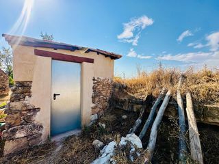 Landgut in Cretas. Finca rústica con maset en cretas