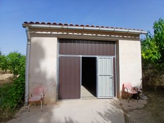 Rural plot in Horta de Sant Joan. Almacén con terreno en horta de san joan