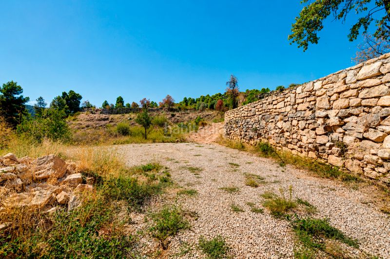 Foto 2b78cda2-5875-40c3-a64e-5a8c9405ed6d. Finca rústica a Valderrobres