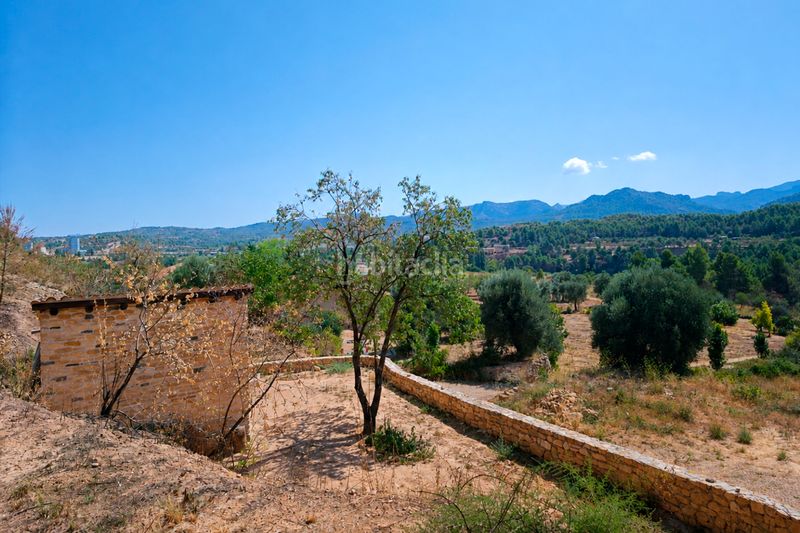 Foto c378ed4e-5369-436f-8b54-2b15a9b30b67. Finca rústica a Valderrobres