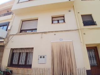 Casa  Avenida de aragón 20. Casa en valdeltormo