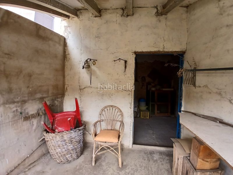 Foto 62c800e1-daa8-4915-8889-1e8856703643. Casa amb xemeneia a Valdeltormo