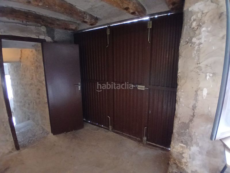 Foto bd548a72-84d4-44dd-86e4-a510d4ac5006. Casa amb xemeneia a Valdeltormo
