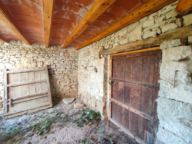 Foto ae680754-cfb3-42a4-8096-ec3fc5ff3d99. Masia a Portellada (La)