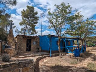 Masia a Valjunquera