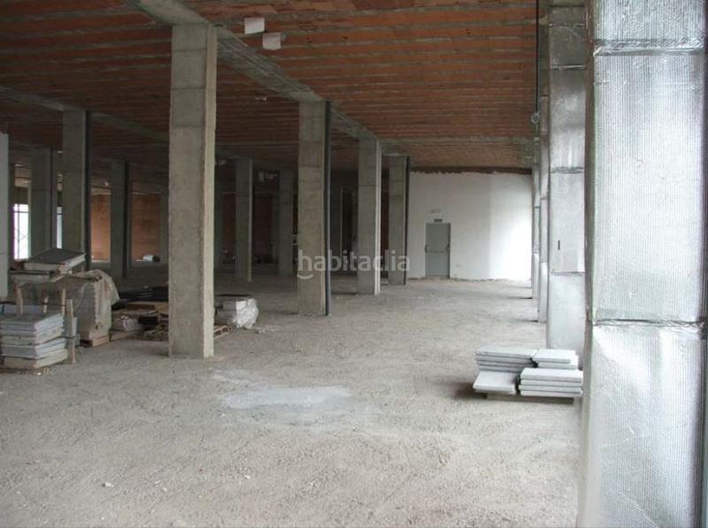 Foto e47e705b-b5c6-4c43-89fd-8df11ea166cd. Edificio en Cabanillas del Campo