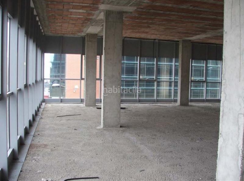 Foto 703e14d7-3972-4c66-885b-a1e59ea555c2. Edifici a Cabanillas del Campo