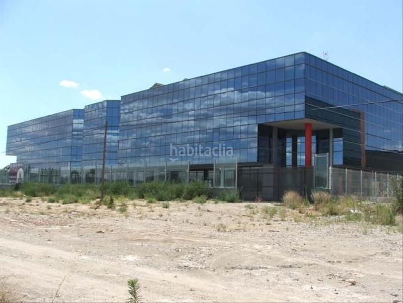 Foto ff73cd26-b816-4b17-94cb-c6f00f61666e. Edifici a Cabanillas del Campo