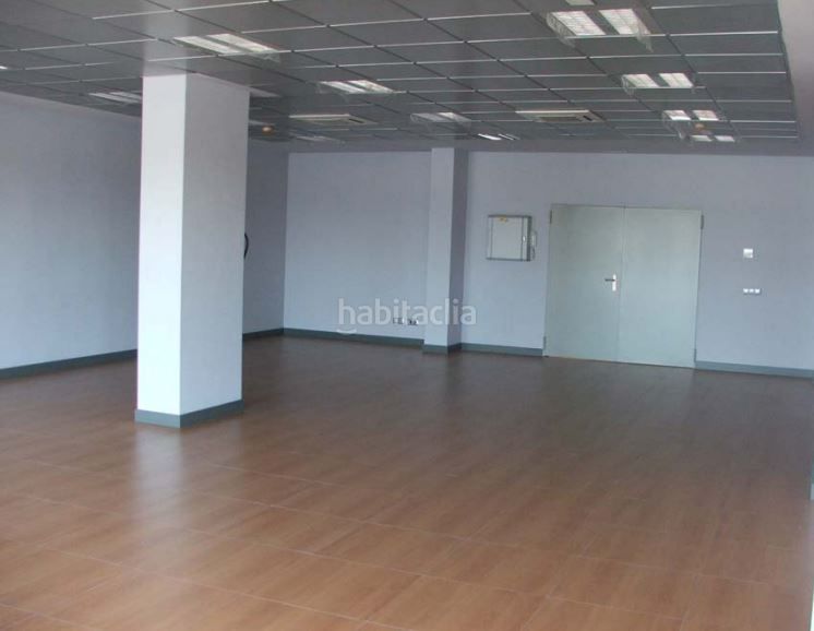 Foto 437b6847-9891-4d0f-8184-f9e1a9ec01bb. Affitto edificio in Cabanillas del Campo