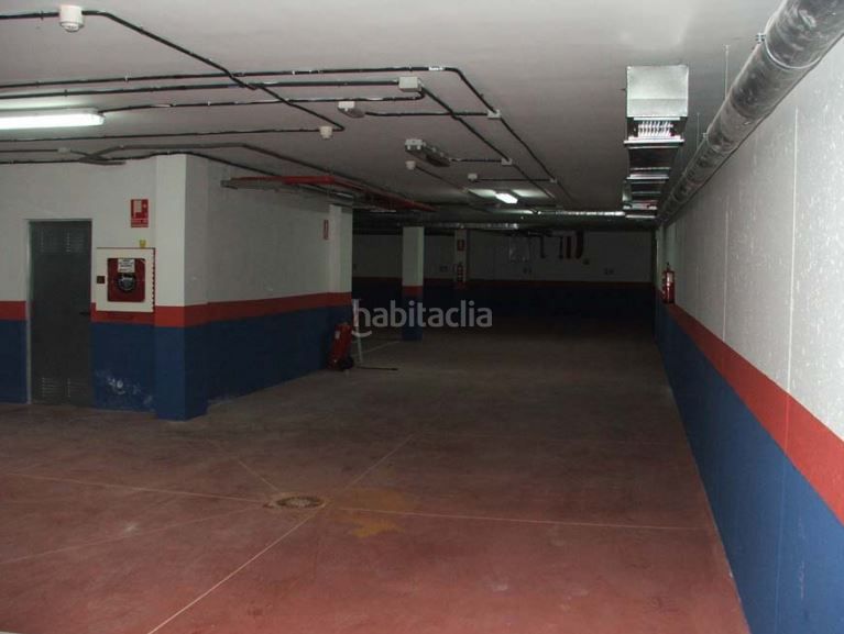 Foto 4ed49dfc-ecae-4df3-b4a9-d4ec99585522. Affitto edificio in Cabanillas del Campo