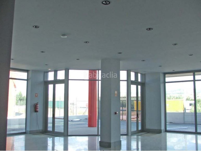 Foto da0a2ed1-9311-46af-b4a0-9c9a802e539f. Affitto edificio in Cabanillas del Campo