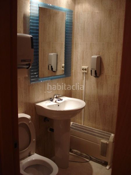 Foto 149205fb-6409-47ea-8339-6bc72e94a229. Miete büro mit heizung parking in Adelfas Madrid