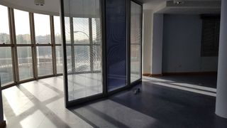 Miete Büro in Adelfas. Oficina en pacífico puente de vallecas