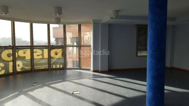 Foto 390cf8f5-0b94-4490-83fe-6252386056d0. Miete büro mit heizung parking in Adelfas Madrid