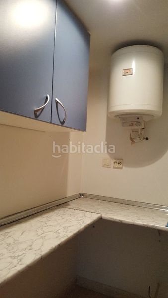 Foto 4ab2d3d5-34ab-423b-a910-e91dfa71bf96. Miete büro mit heizung parking in Adelfas Madrid