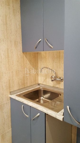 Foto acb4df79-9ee4-4c1c-8a36-613b8aaa8229. Miete büro mit heizung parking in Adelfas Madrid