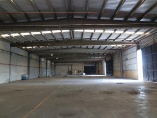 Bâtiment à usage industriel à Calle zeus 13. Nave moderno en venta, meco
