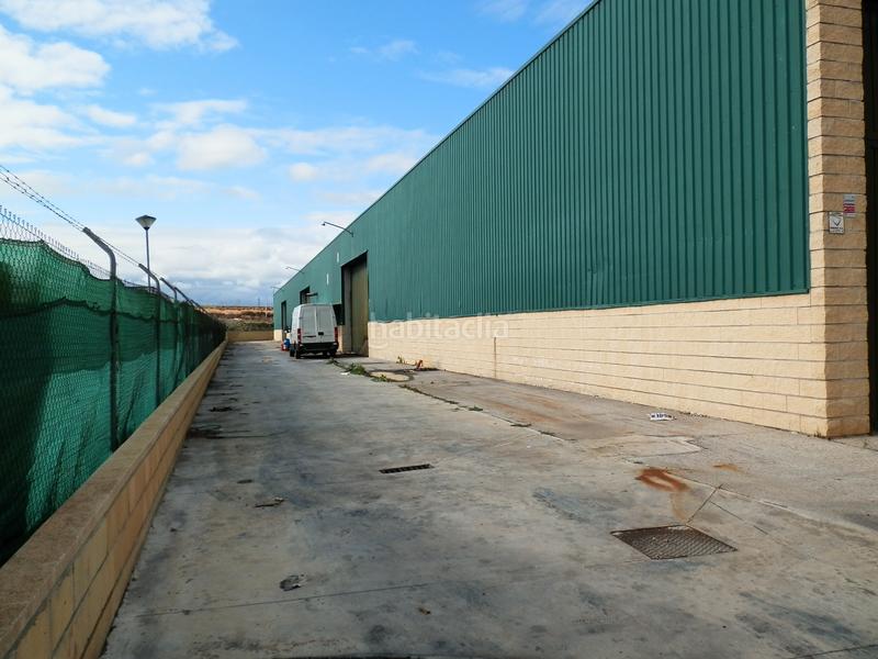 Foto f33bef73-5df1-42c0-a3e7-206f119a4b0c. Industrial building in calle zeus 13 in Meco pueblo Meco