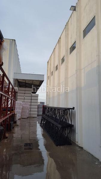 Foto 0b435c38-d17c-4dcc-b846-98ccdda39b77. Bâtiment à usage industriel dans Reyes Católicos Alcalá de Henares