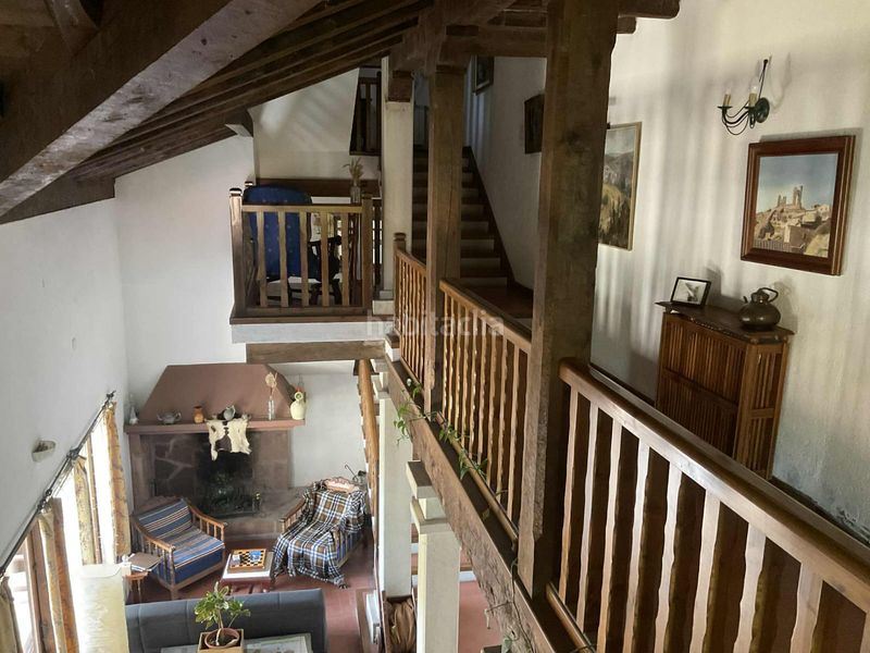 Foto 48848a11-a2ed-49f7-b9c8-ee13b7baba32. Masia amb xemeneia calefacció aparcament a Sigüenza