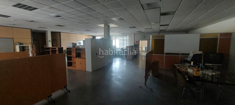 Foto 1ea3d2c9-127e-41d9-ac23-4928a205e3c6. Alquiler edificio  industrial y de oficinas en Madrid