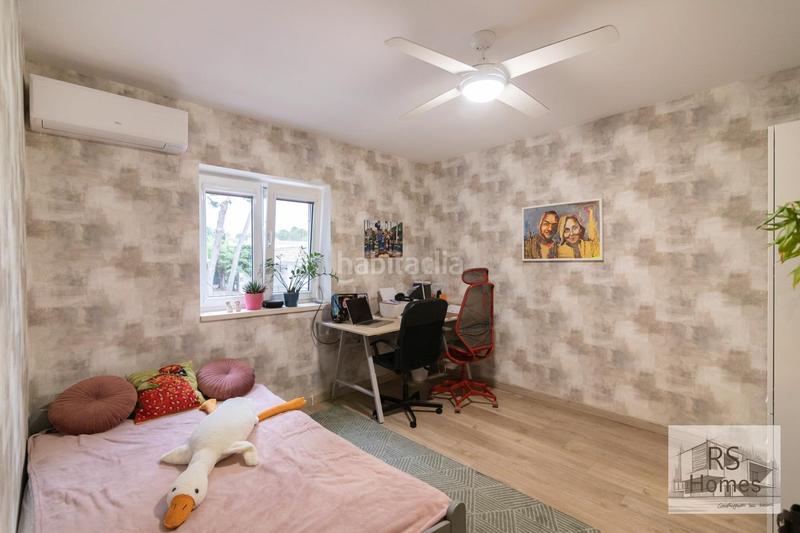 Foto 2e038f0f-1411-4f8c-98d0-43b7f6604fd3. Xalet amb calefacció aparcament piscina a Entrepinos Eliana (l´)