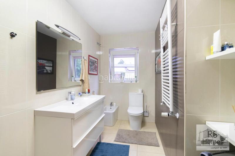 Foto 53cf32aa-12a0-4d3a-a00a-fc431d08bcb2. Xalet amb calefacció aparcament piscina a Entrepinos Eliana (l´)