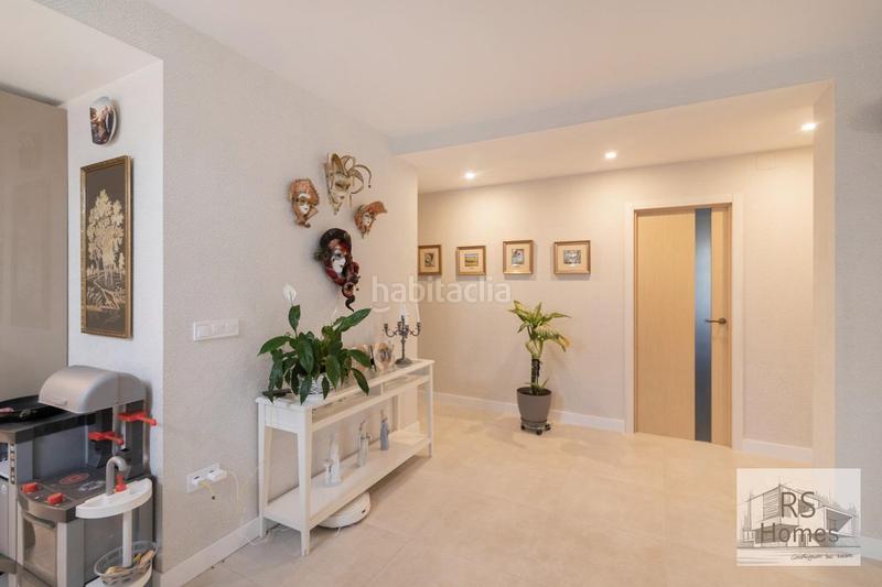 Foto 679d7cb7-93e1-4d17-926a-f1821511fb56. Xalet amb calefacció aparcament piscina a Entrepinos Eliana (l´)