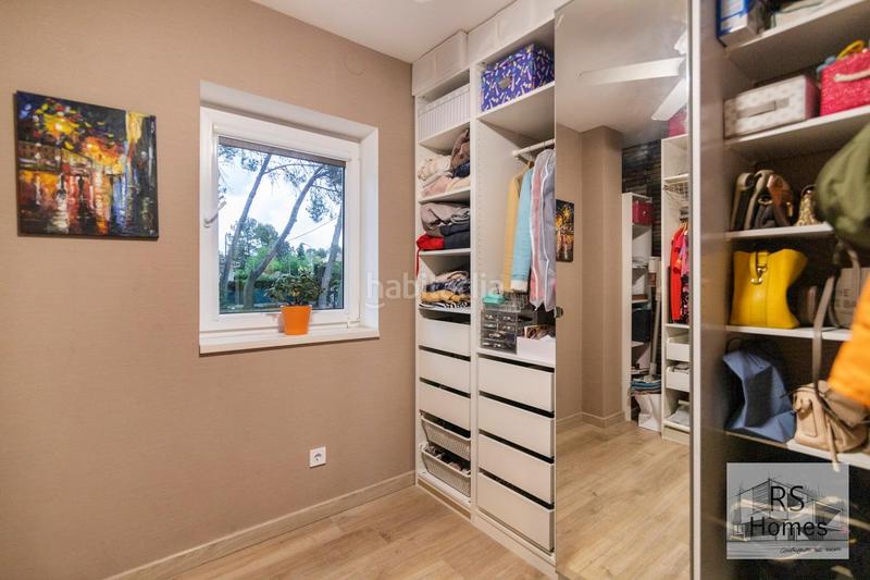 Foto 73ddd11e-4c23-4504-8345-598fdb57fde1. Xalet amb calefacció aparcament piscina a Entrepinos Eliana (l´)